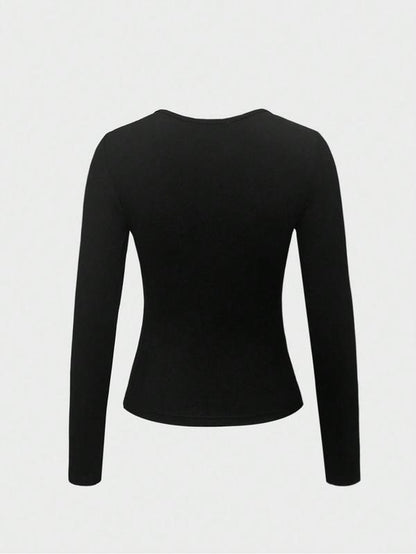 Spooktacular Style: Women's Skull Print Zipper Top for All Seasons! 🎃💀✨